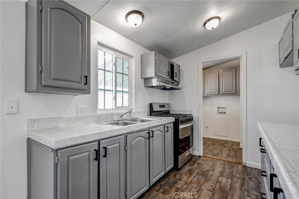 80 E Dawes Street 204