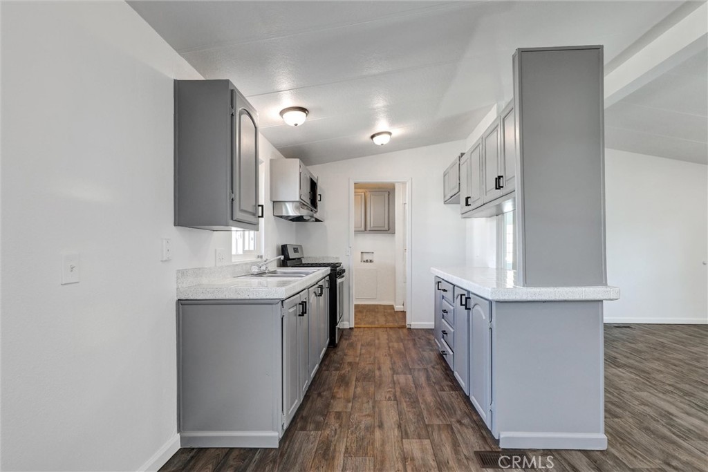 80 E Dawes Street 204