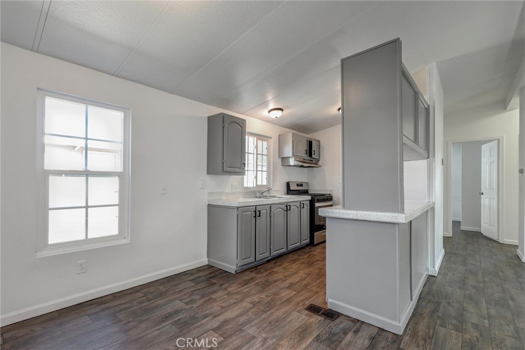 80 E Dawes Street 204