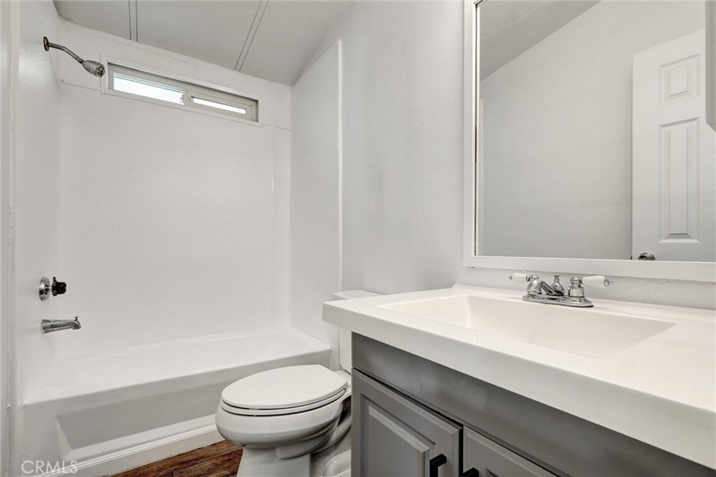 80 E Dawes Street 204