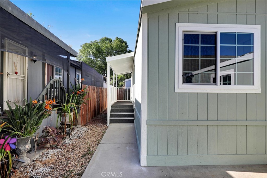 80 E Dawes Street 204