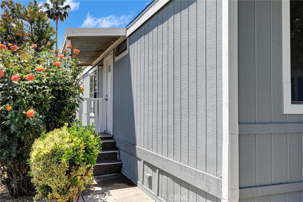 80 E Dawes Street 91