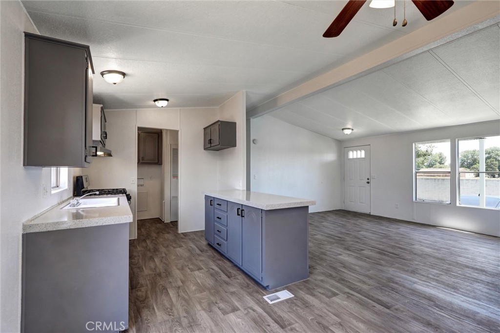 80 E Dawes Street 91