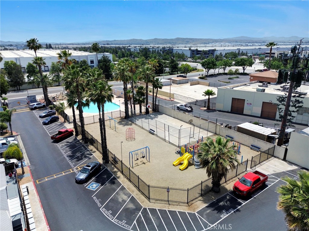 80 E Dawes Street 91