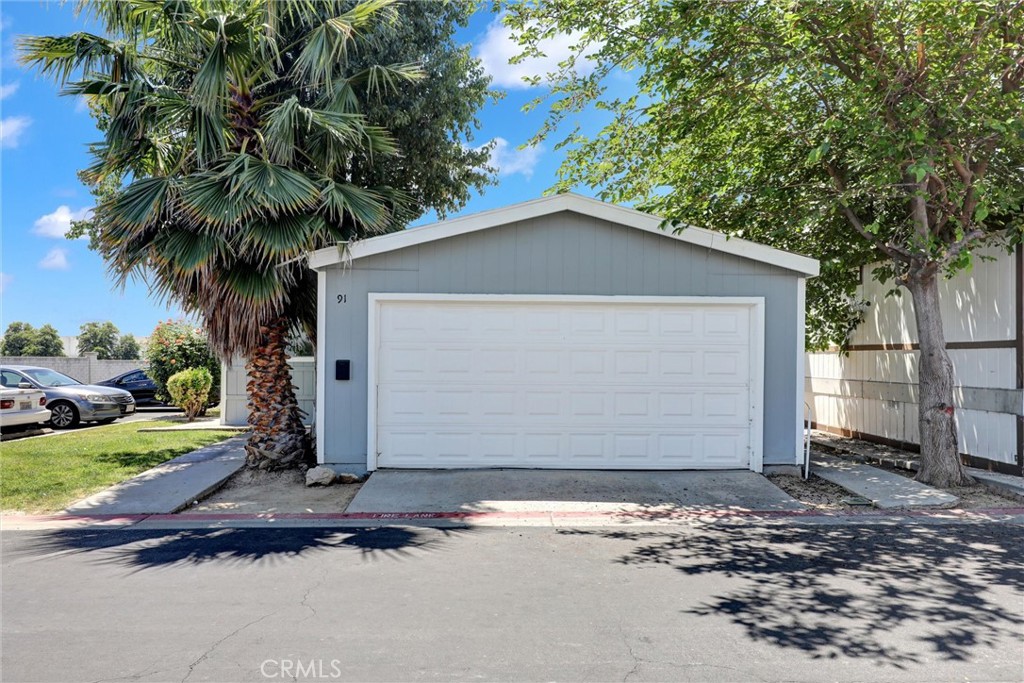 80 E Dawes Street 91