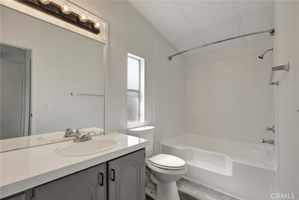 80 E Dawes Street 91