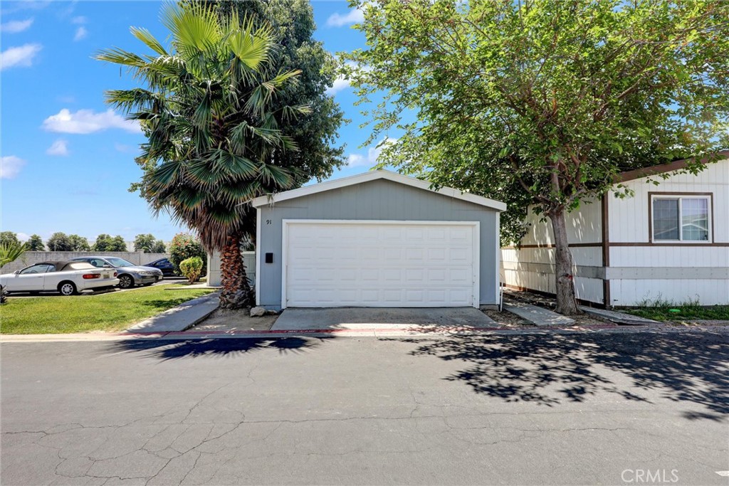 80 E Dawes Street 91