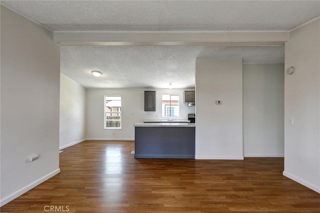 80 E Dawes Street 82