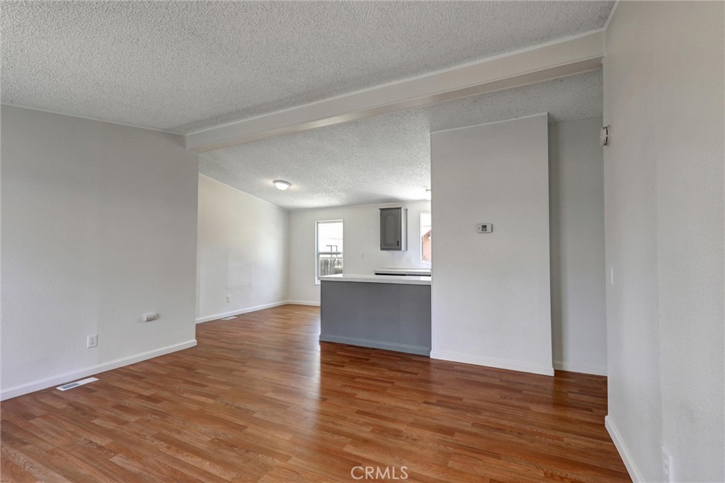 80 E Dawes Street 82