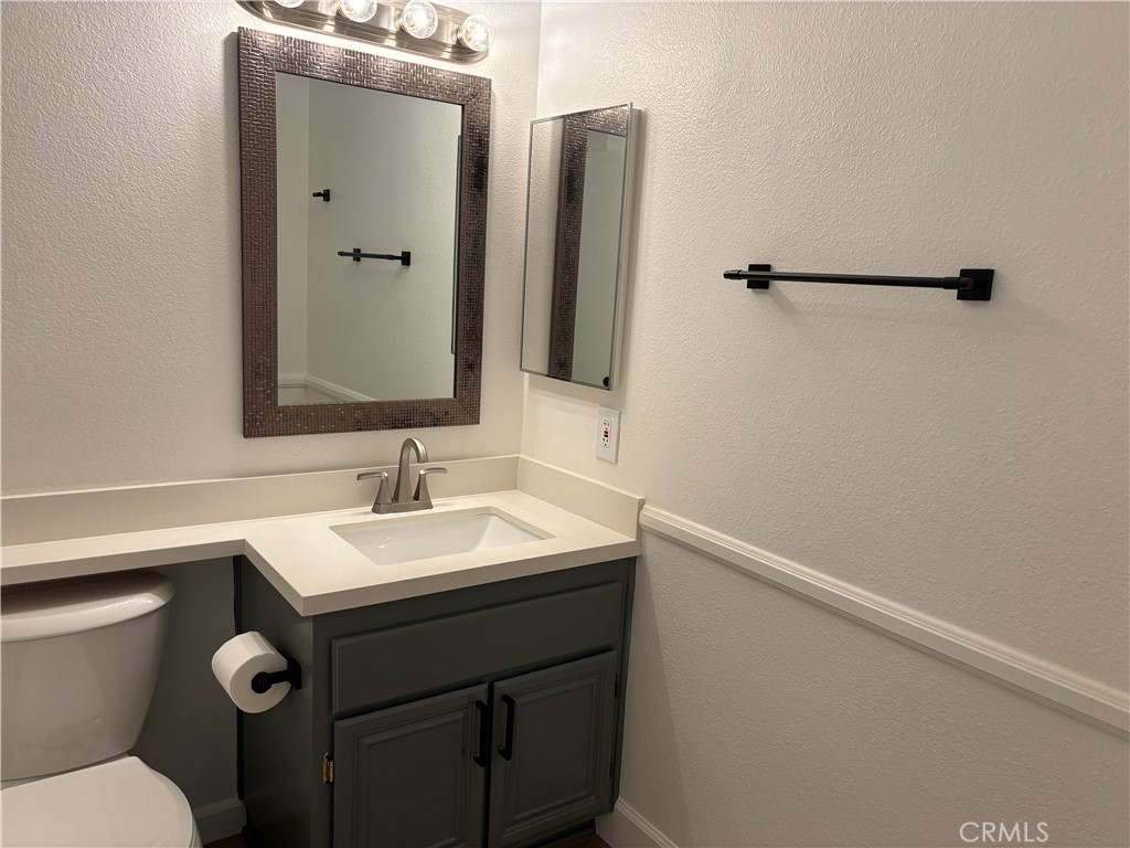 2612 Avenida Del Vista 203