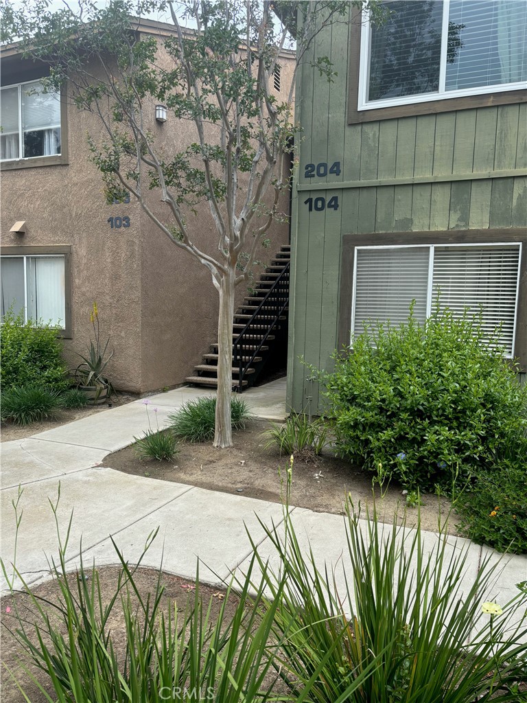 2612 Avenida Del Vista 203