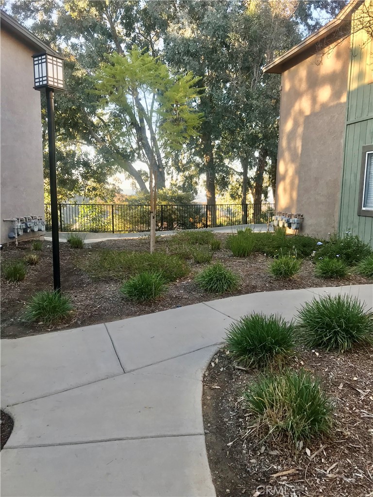 2612 Avenida Del Vista 203