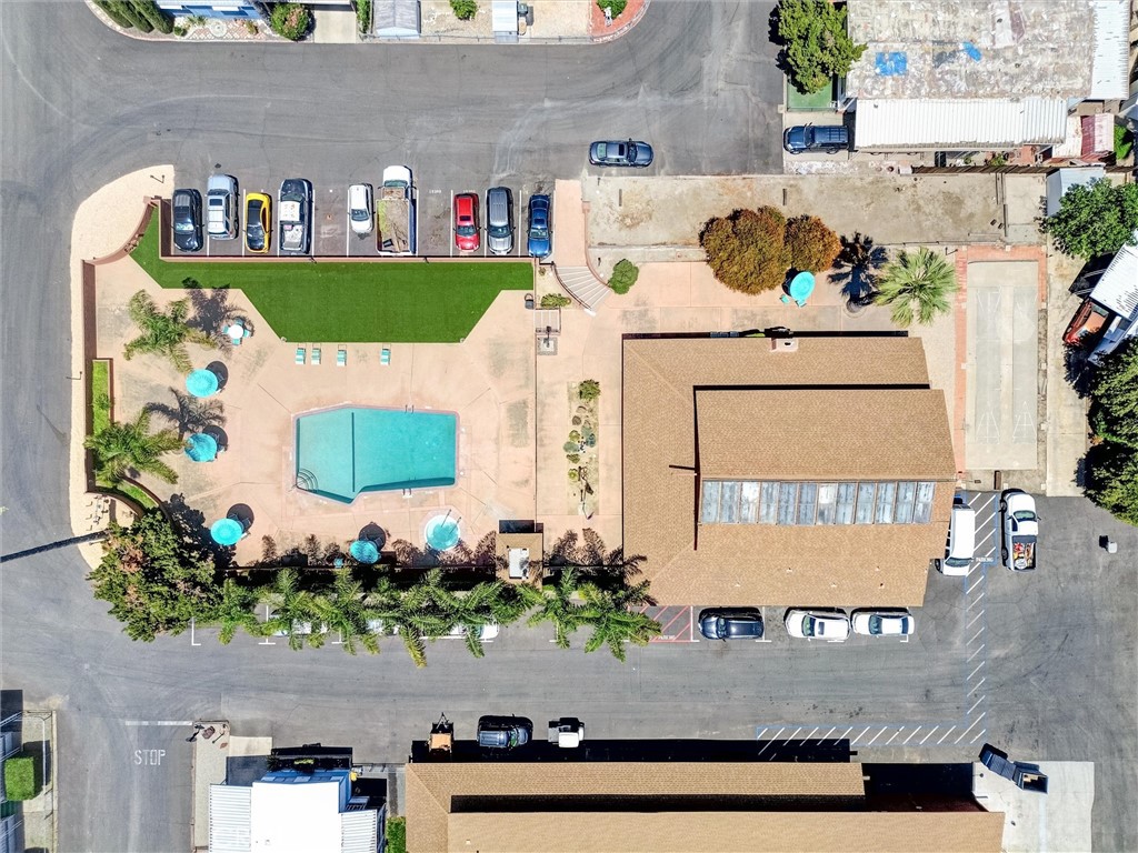 32900 Riverside Drive 66