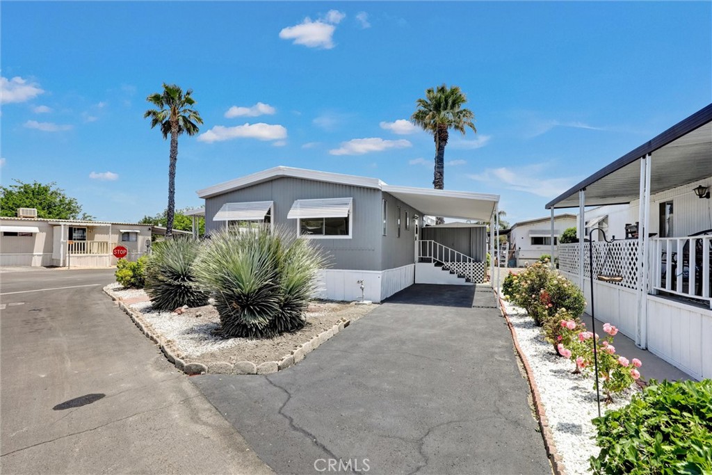 32900 Riverside Drive 66