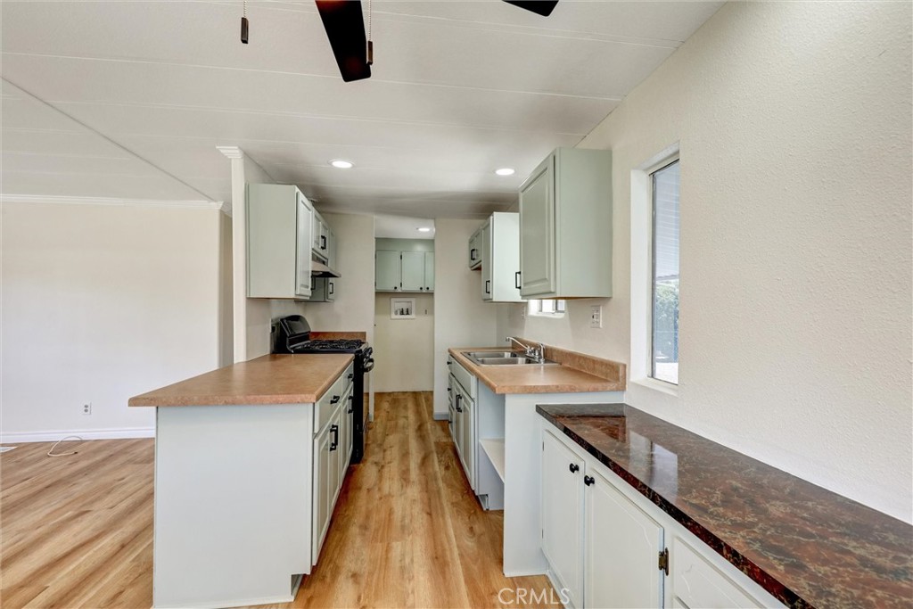 32900 Riverside Drive 66