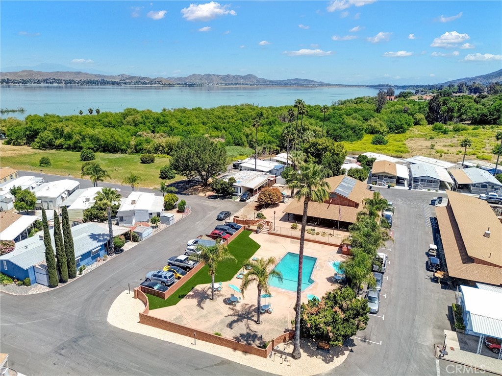 32900 Riverside Drive 66