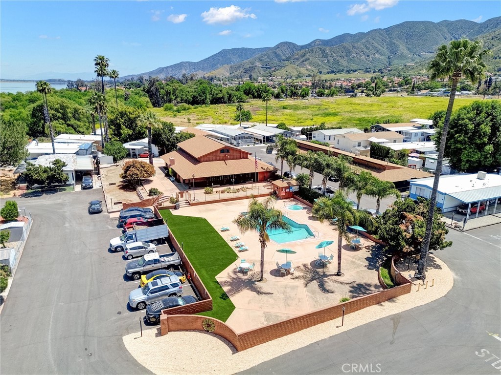 32900 Riverside Drive 66