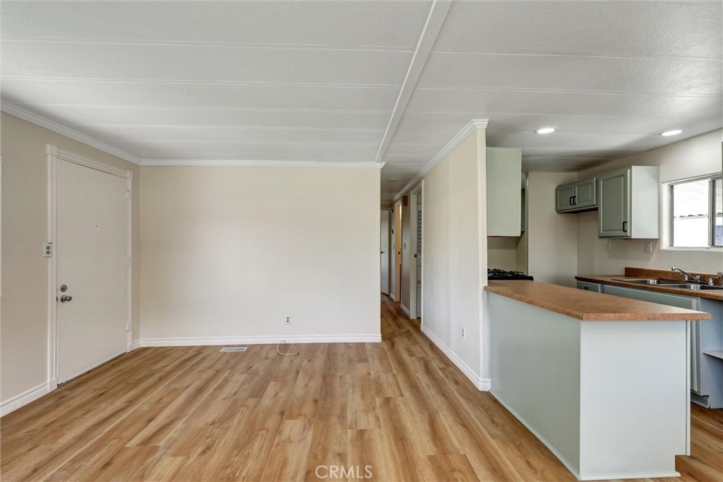 32900 Riverside Drive 66