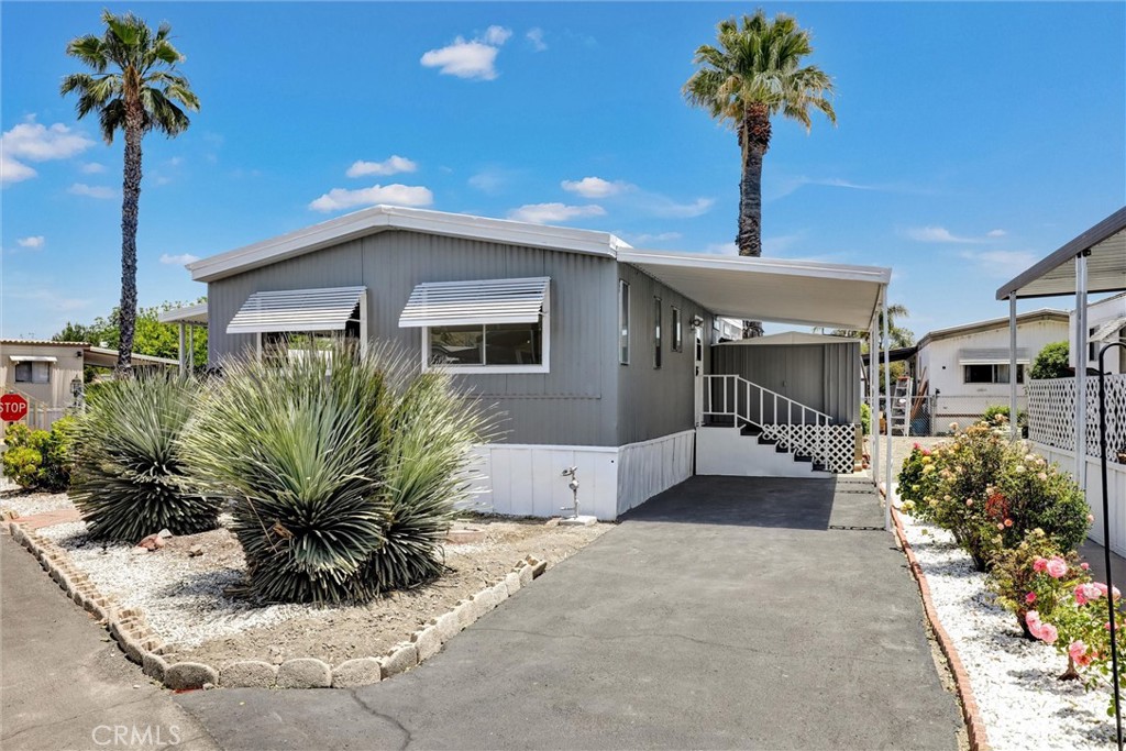 32900 Riverside Drive 66