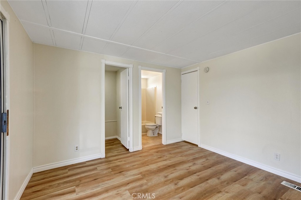 32900 Riverside Drive 66