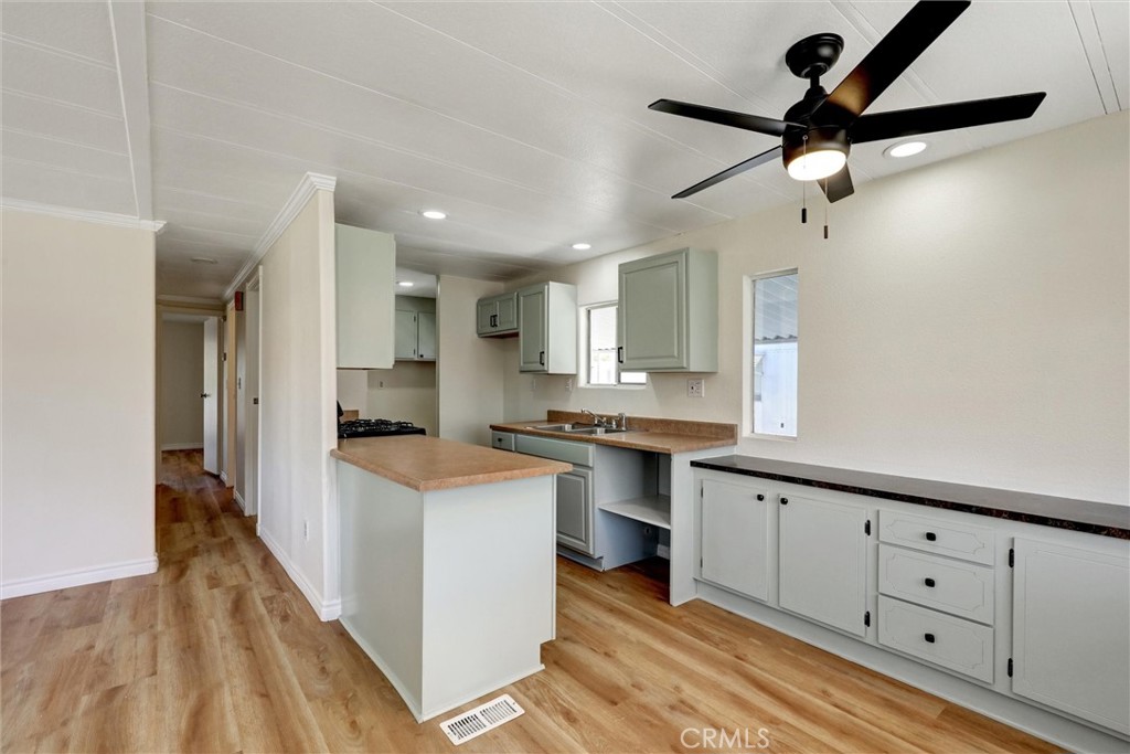 32900 Riverside Drive 66