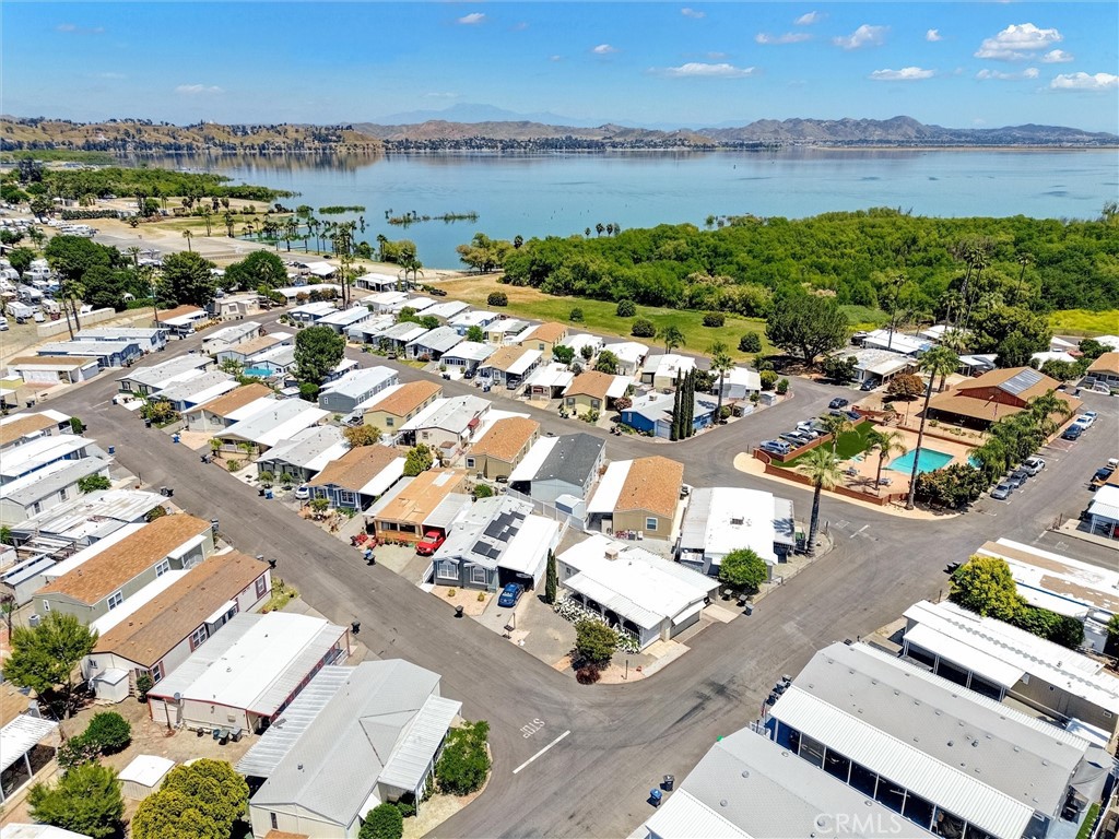 32900 Riverside Drive 66