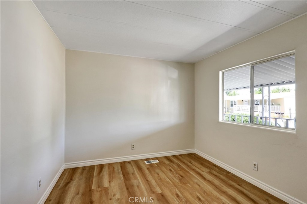 32900 Riverside Drive 66