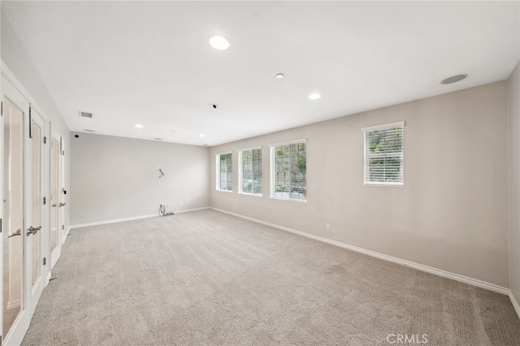 3943 Elderberry Circle