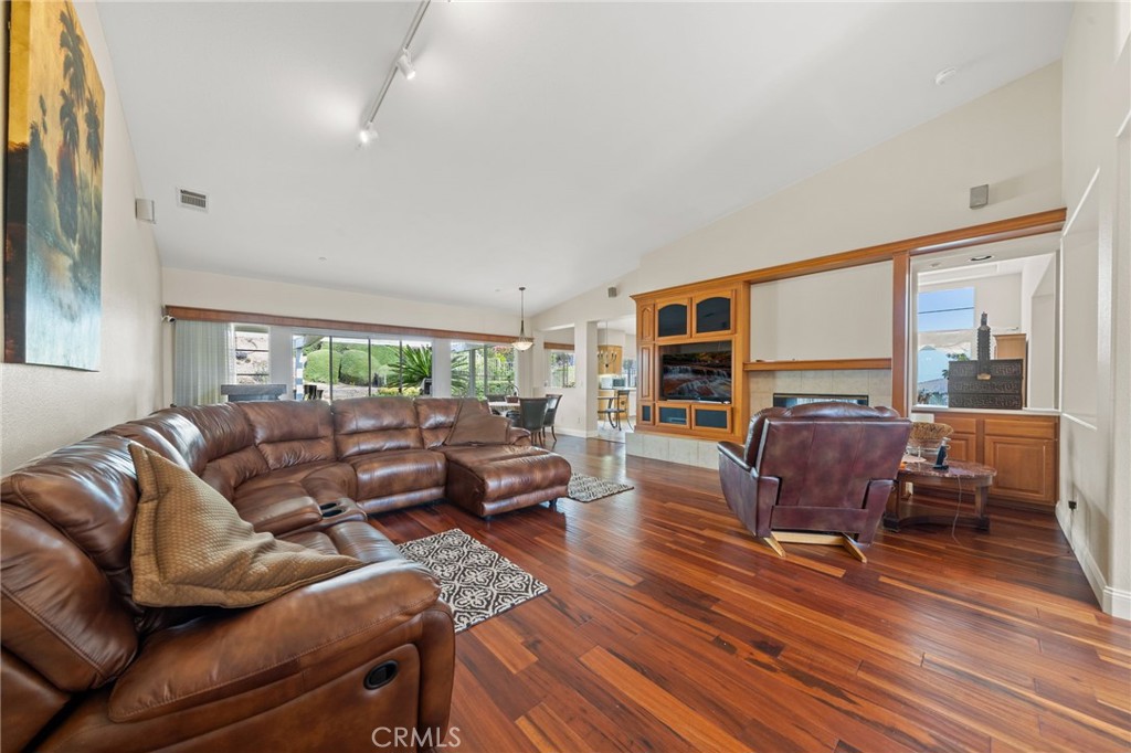 6517 Applewood Street