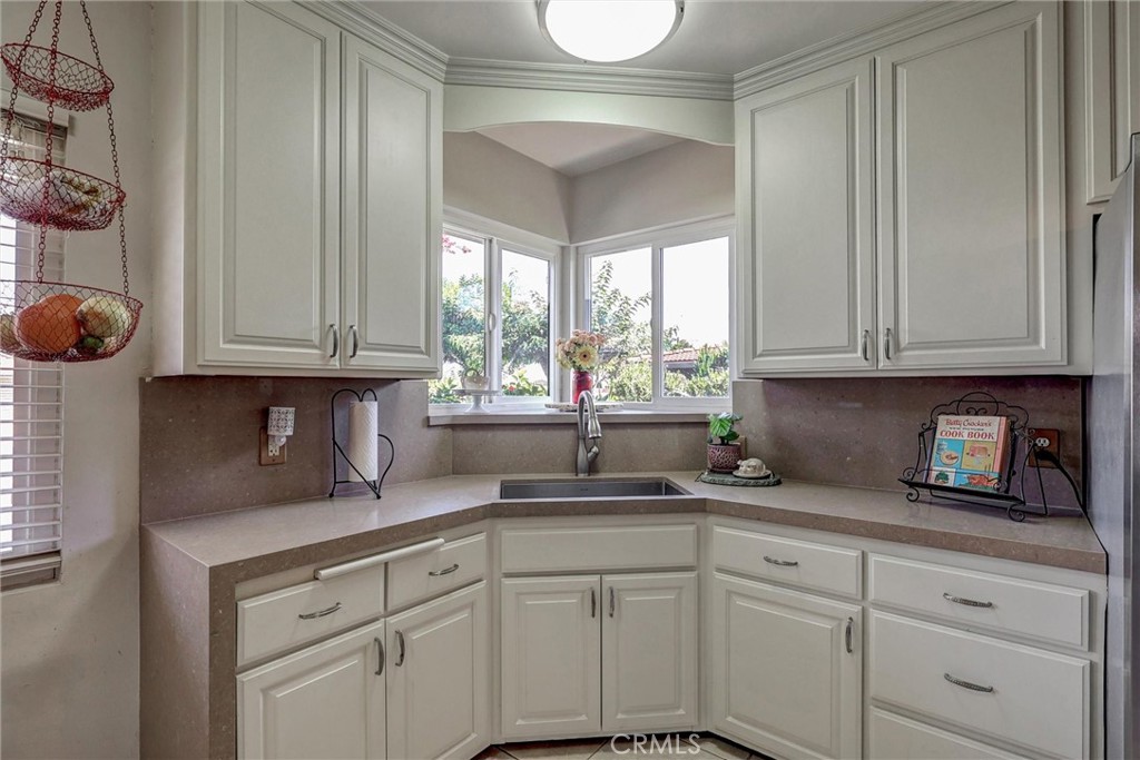 1254 E Glenwood Avenue