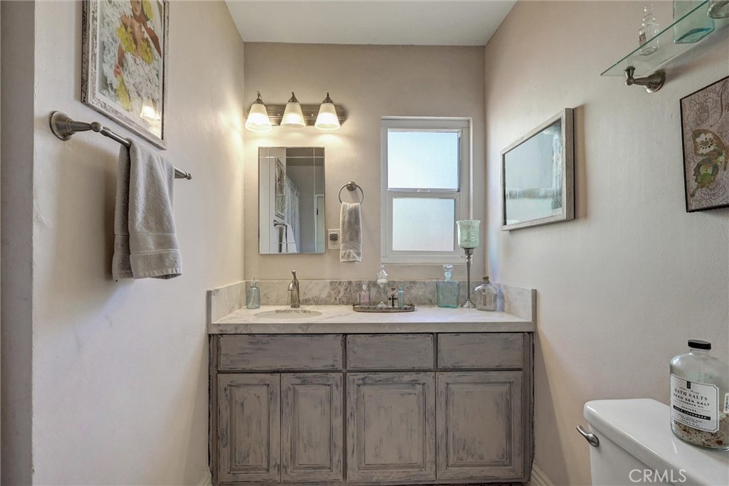 1254 E Glenwood Avenue