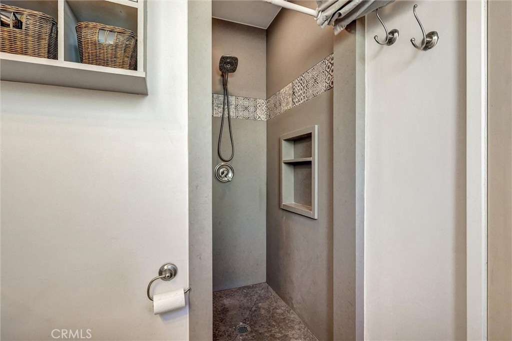 1254 E Glenwood Avenue