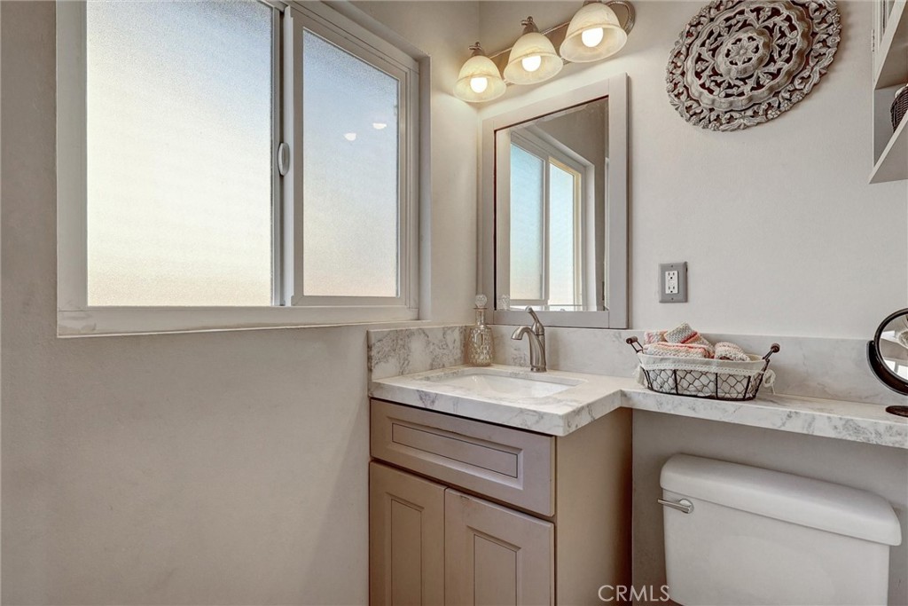 1254 E Glenwood Avenue