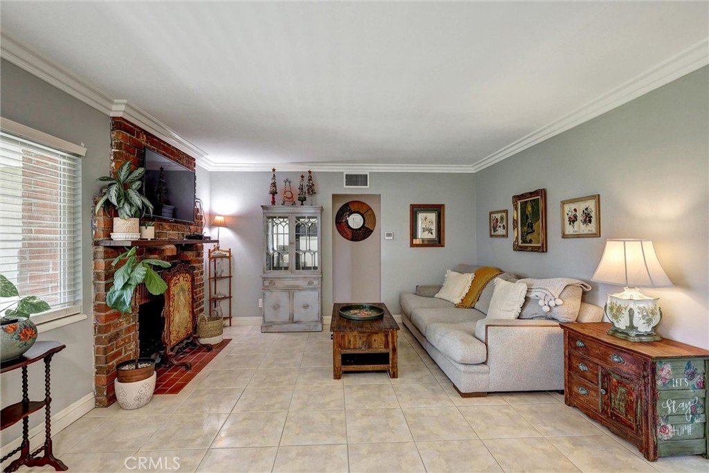 1254 E Glenwood Avenue