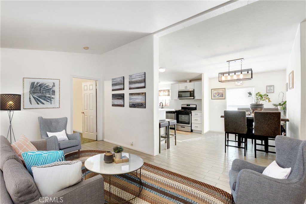 700 E Washington Street 172