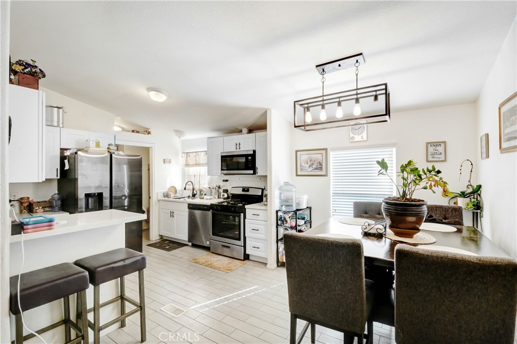 700 E Washington Street 172