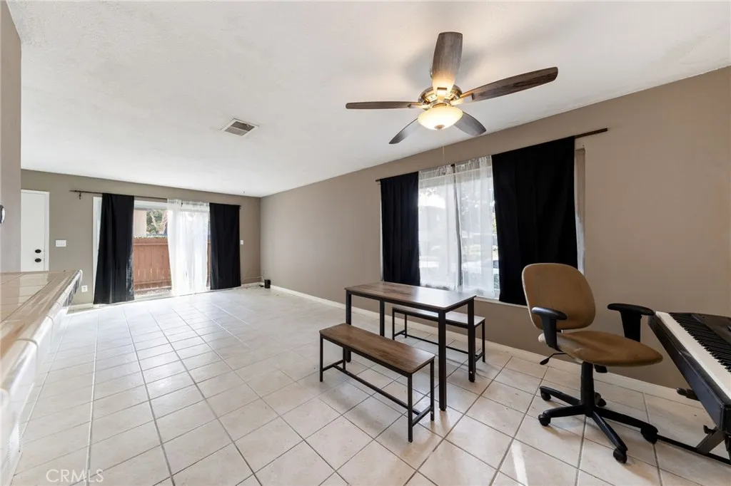2821 E Jackson Avenue # A