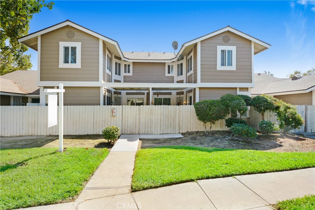 1650 S Campus Avenue 44
