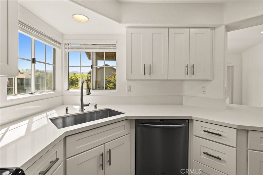 8115 E Oak Ridge Circle