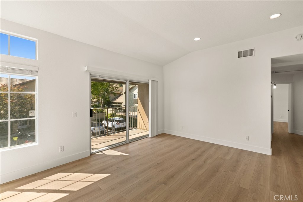 8115 E Oak Ridge Circle