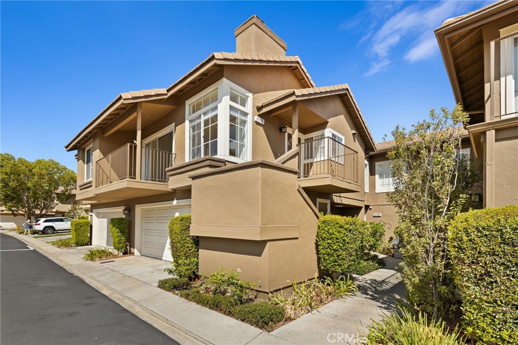 8115 E Oak Ridge Circle