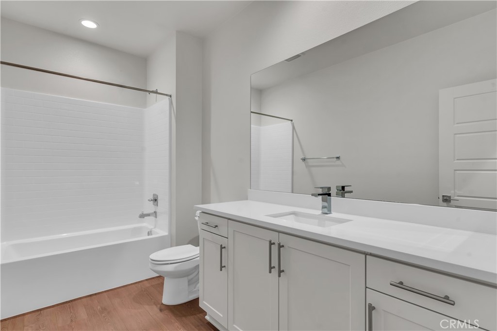 12961 Carlsbad Street