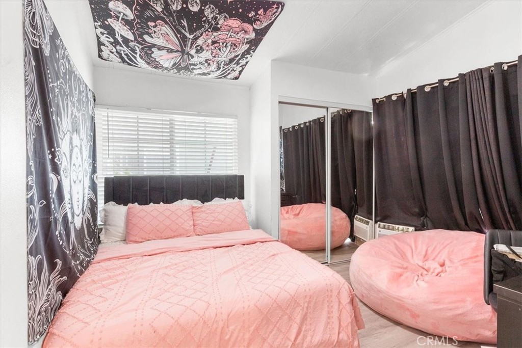 9080 Bloomfield Avenue 242