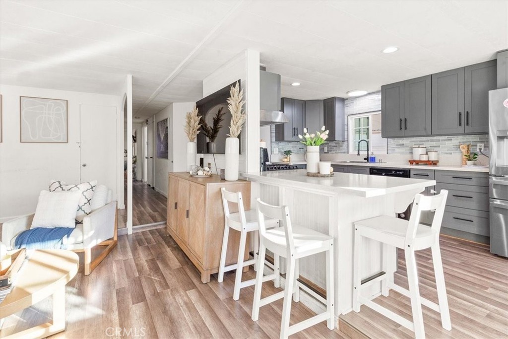 9080 Bloomfield Avenue 146