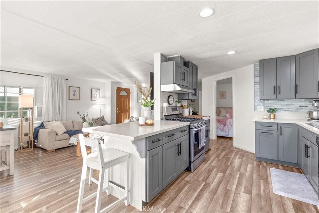 9080 Bloomfield Avenue 146