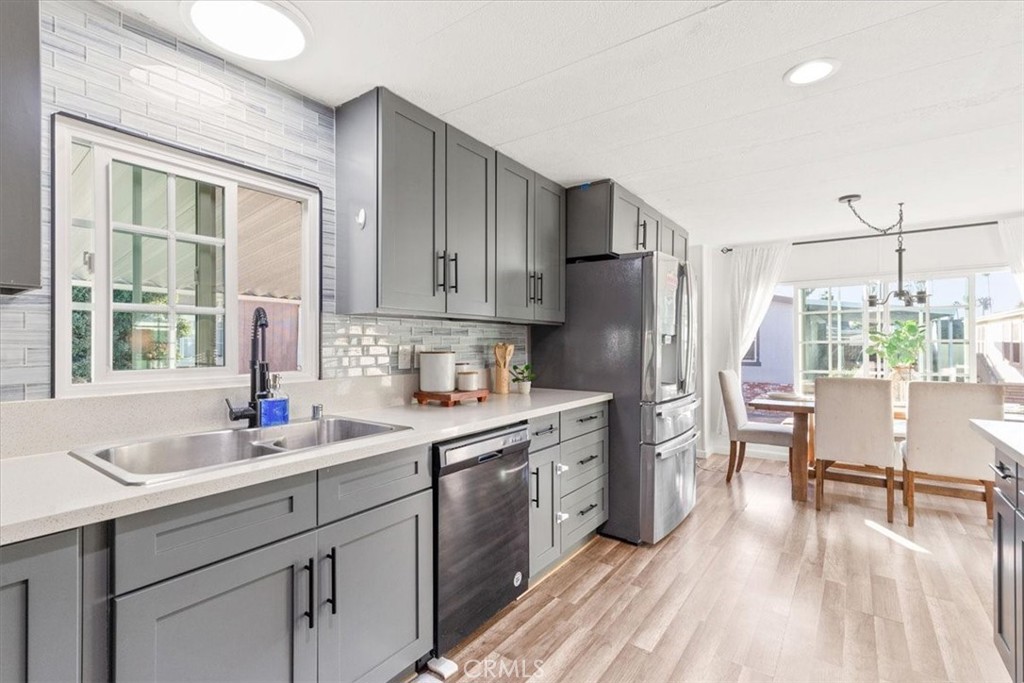 9080 Bloomfield Avenue 146