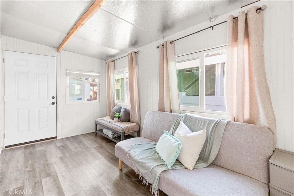 9080 Bloomfield Avenue 146