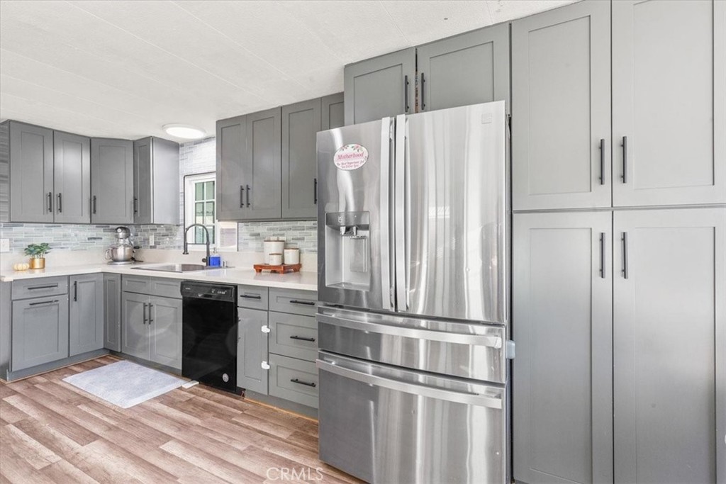 9080 Bloomfield Avenue 146