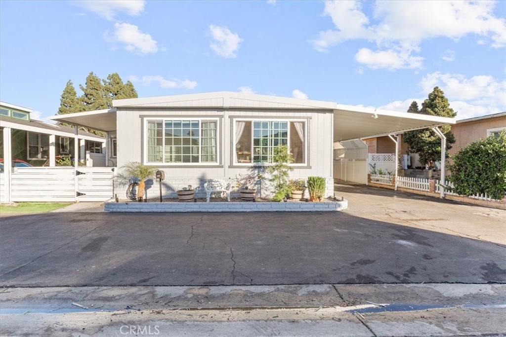 9080 Bloomfield Avenue 146