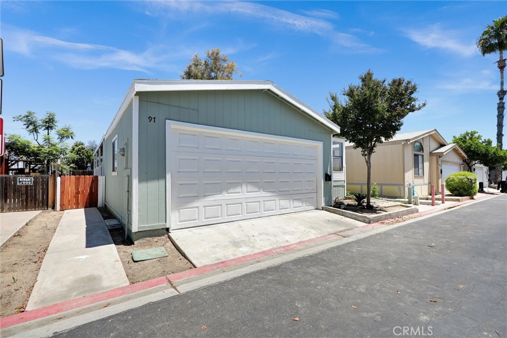 80 E Dawes Street 97